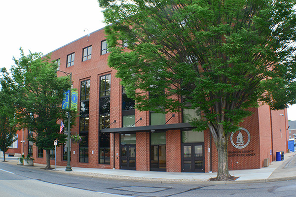 The exterior of the courthouse annex building